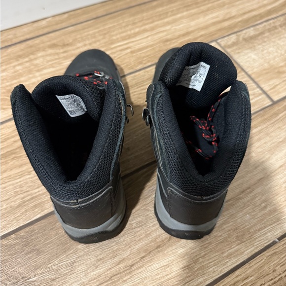 Columbia Newton Ridge Plus Waterproof Hiking Boot Women's - Picture 4 of 8